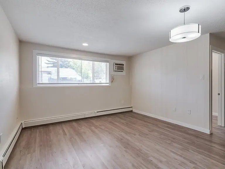 2291 Southview Dr SE #302 — Photo 14