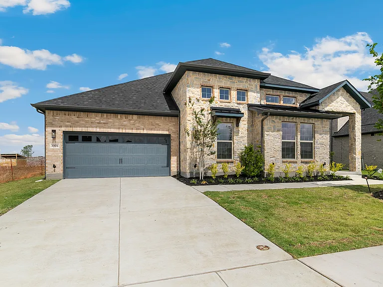 5901 Maddie Ann Dr — Photo 2