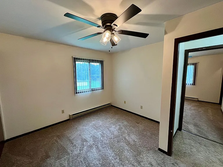 1010 Sawyer Dr — Photo 9