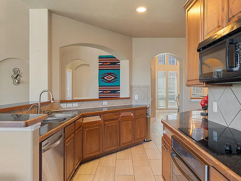 416 Cypress Hill Dr — Photo 17