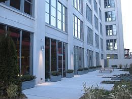 2nd image of 212 2nd Ave