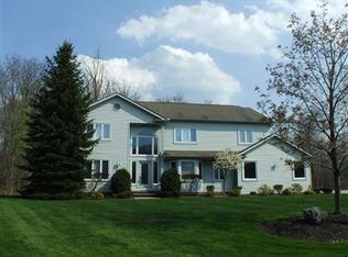 5727 Westminster Dr, Solon, OH 44139