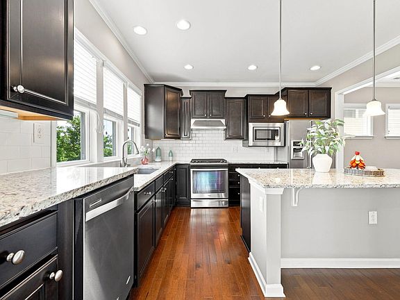 4th image of 1426 Palmer Hill Dr