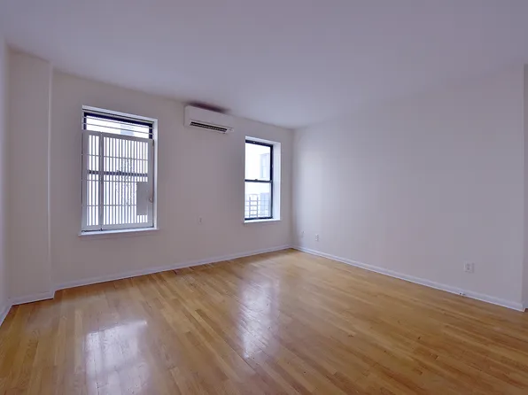 104 East 35th Street image 4 of 8