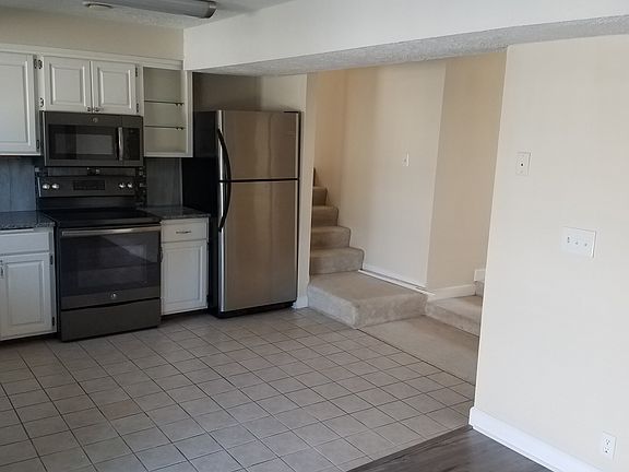 Kitchen/Level 1