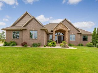 4151 Butterfield Rd, Cedar Falls, IA 50613