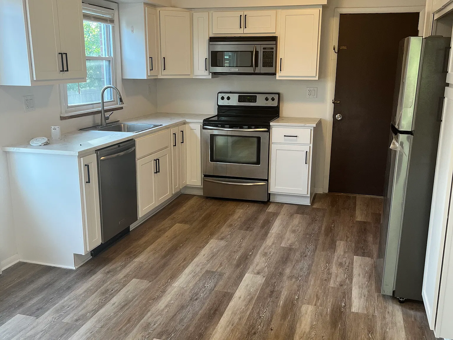 2 bed, $1,600 — Photo 1