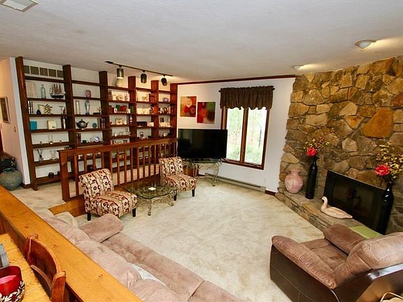 5th image of 9982 Covewood Ct