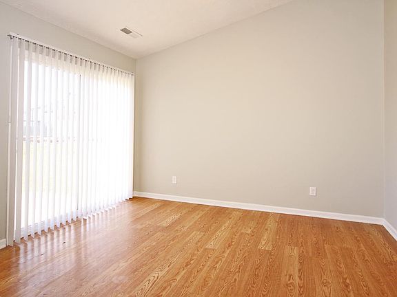 5th image of 1911 Windy Hill Dr