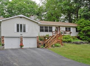 5 Slate Ridge Rd, Newton, NJ 07860