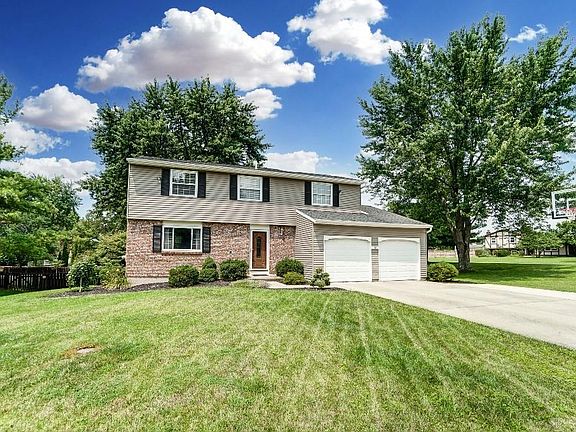 2nd image of 3868 Hanover Dr