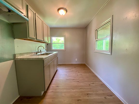 5th image of 1408 Bel Aire Dr