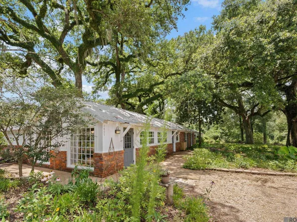 4865 Leonard St, Saint Francisville, LA 70775