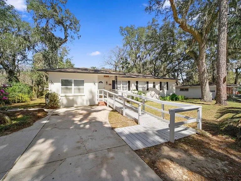 5769 Cedar Oaks Dr — Photo 15