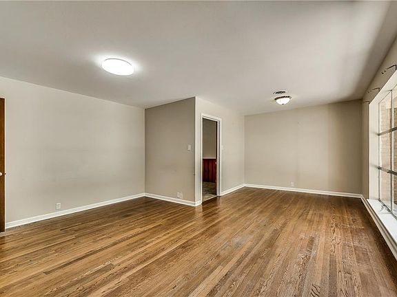 3rd image of 1506 W Tucker Blvd
