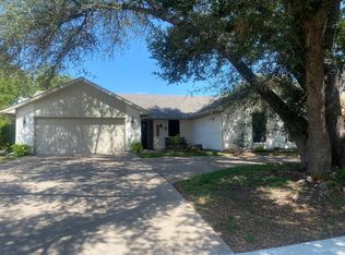 10132 Locksley Dr, Benbrook, TX 76126