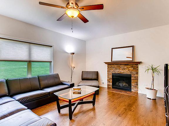 4th image of 18306 White Oak Ct