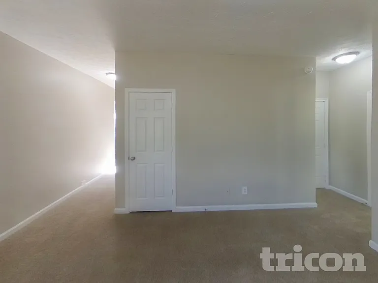 3605 Cape Ln — Photo 2