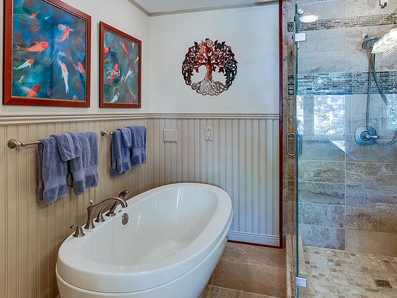 2nd image of 3609 Leavenworth Ct