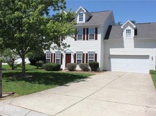 1748 Chinchester Ln, Charlotte, NC 28270