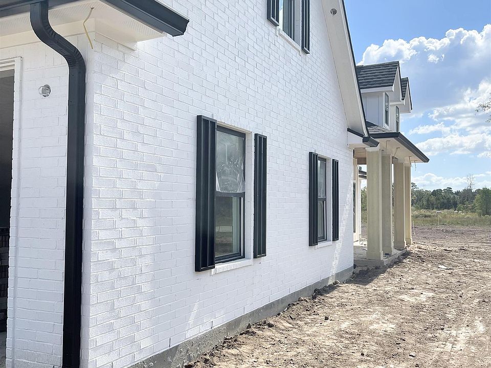2nd image of 1780 Essence Ln