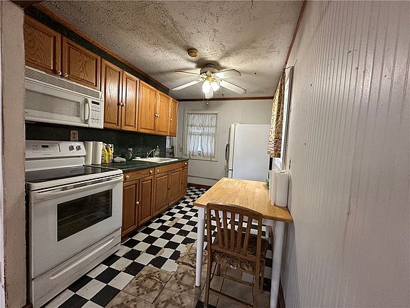 4th image of 26 Carlton Rd