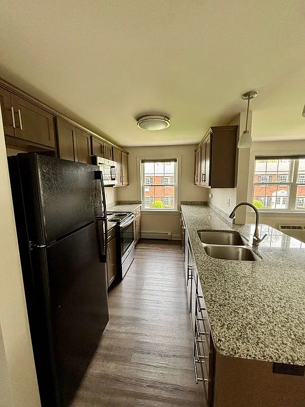 1 bed, 1.0 bath, 560 sqft, $1,415 — Photo 3