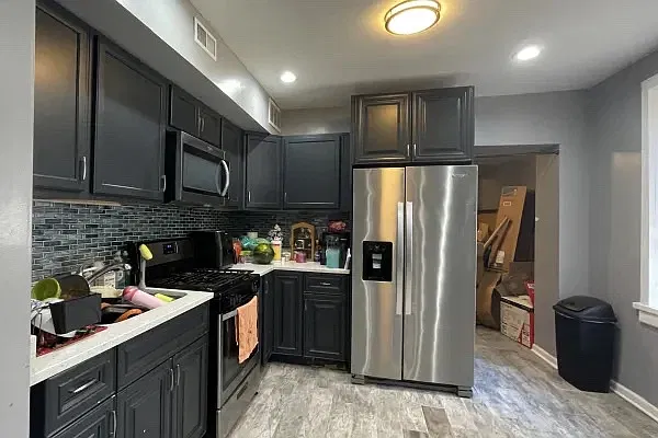 2 bed, $2,300 — Photo 2