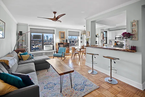 Sold by HomeDax Real Estate | media 17