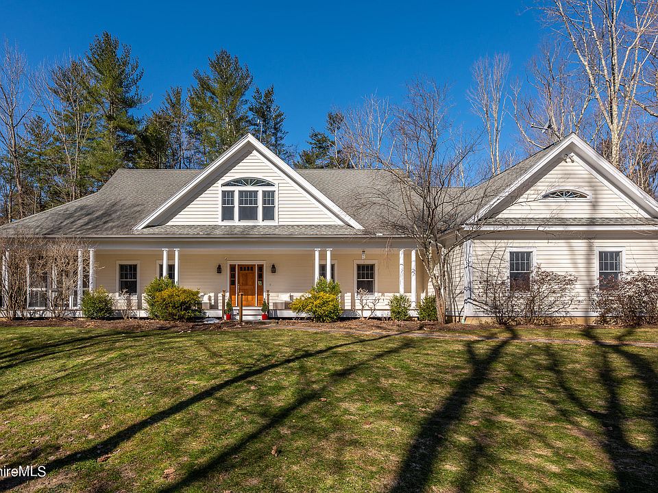 2nd image of 204 Hillsdale Rd