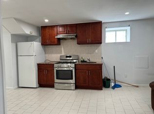 16 Drumgoole Rd E #1, Staten Island, NY 10312