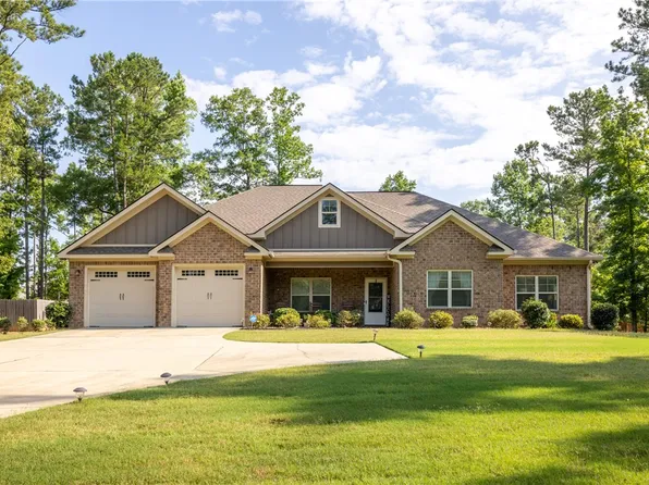 453 Lee Road 320, Smiths Station, AL 36877