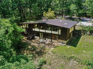 373 School St, Carlisle, MA 01741