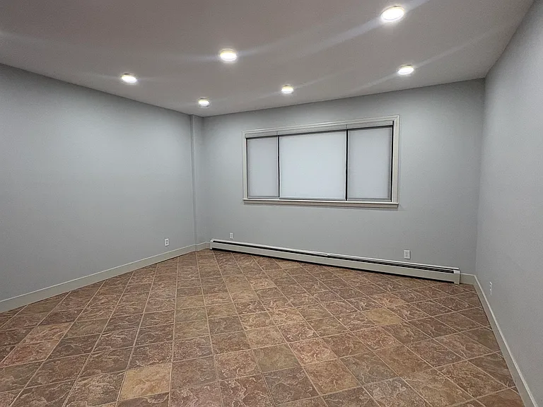 80 Ray St — Photo 24