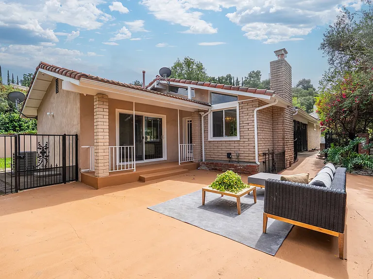 3160 Sepulveda Blvd — Photo 34