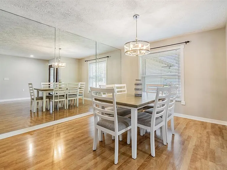 1 Fernery Ln — Photo 35