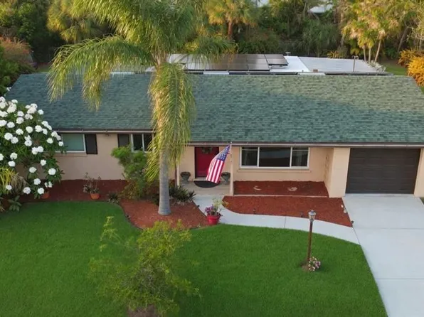 2609 Darwin Ave, Sarasota, FL 34239
