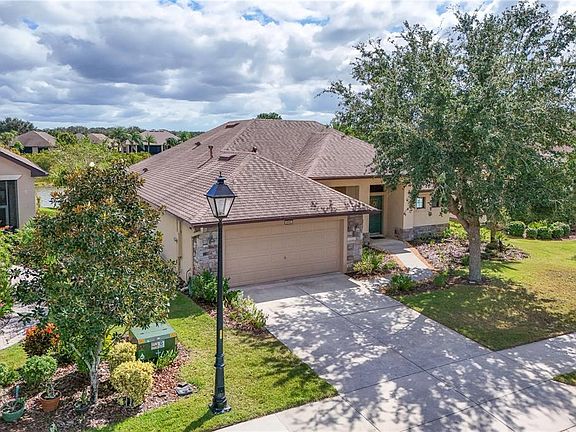 2nd image of 8860 Bridgeport Bay Cir