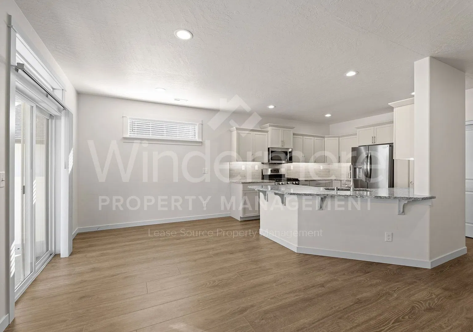 3 Bed 2 Bath Home at Pillar Rock Estates. Hayden Homes built construction — Photo 3