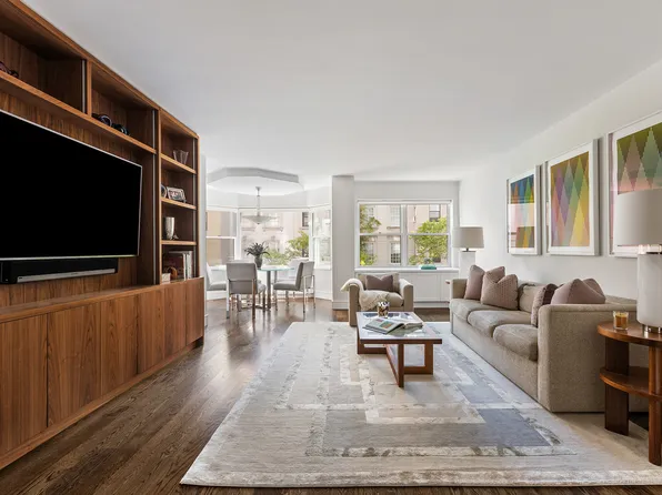 8 East 83rd Street image 1 of 11