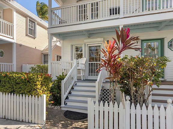 2nd image of 21 Spoonbill Way