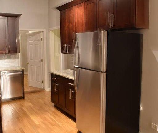 2nd image of 1250 N Greenview Ave #1F
