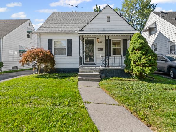 20220 Kenosha St