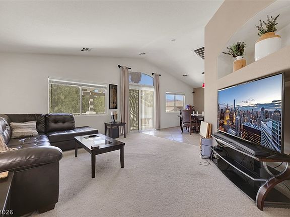 3rd image of 7131 Hedgemaple Ct