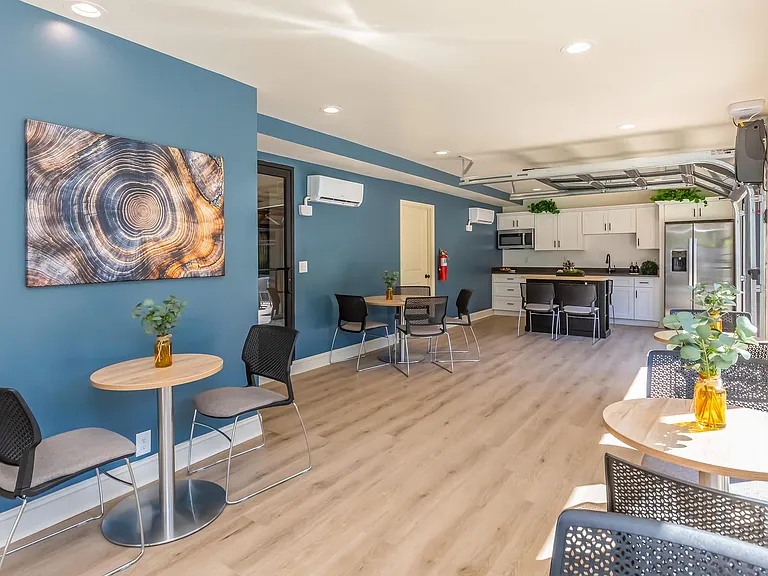 Brighton Valley Apts — Photo 89