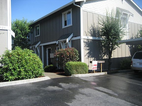 3rd image of 4527 S Puget Sound Ave #B