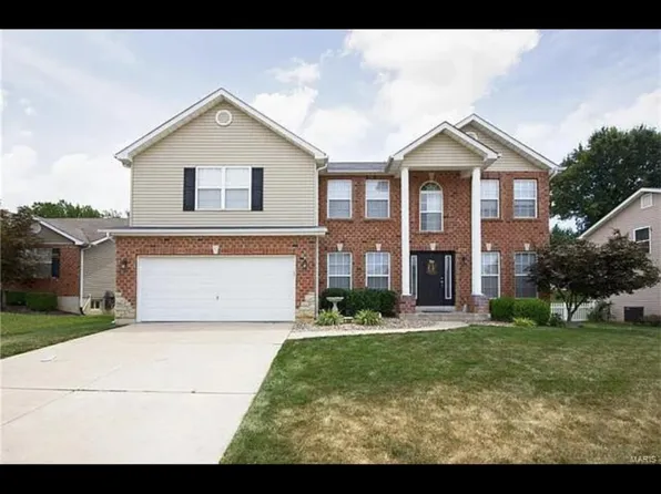 1332 Mason Grove Dr, Saint Charles, MO 63304