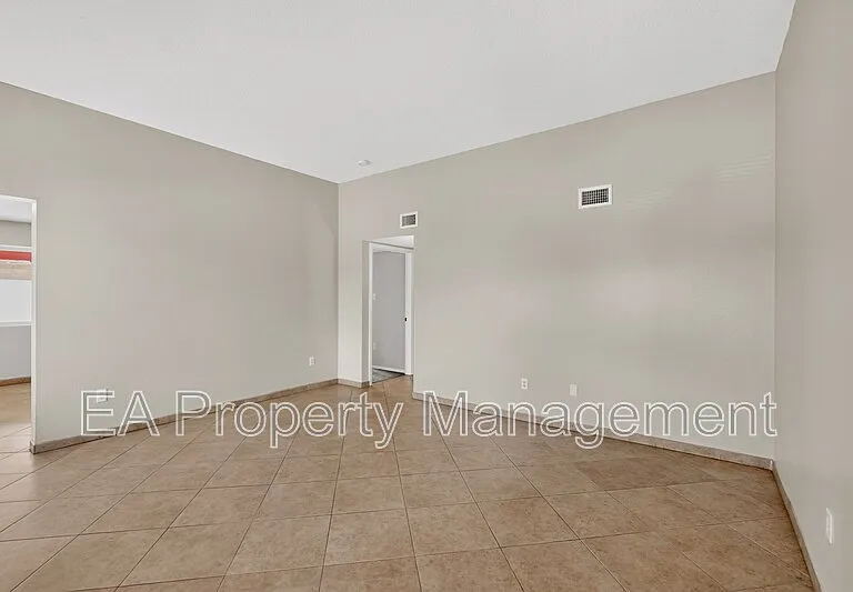 5748 Pinon Flats Rd NW — Photo 9