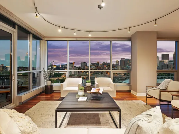 222 2nd St SE APT 1204, Minneapolis, MN 55414