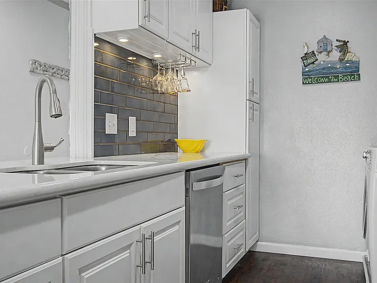 307 Yacht Club Ln #307 — Photo 5